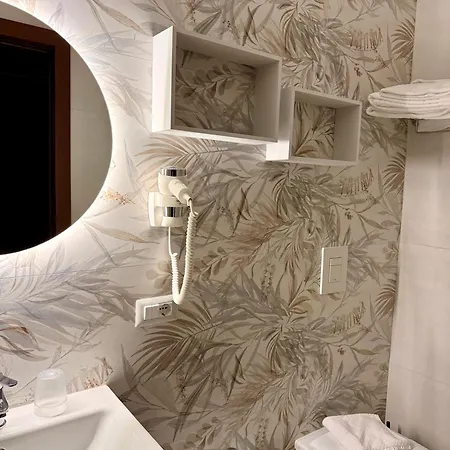 Apart Otel Miramare 4*
