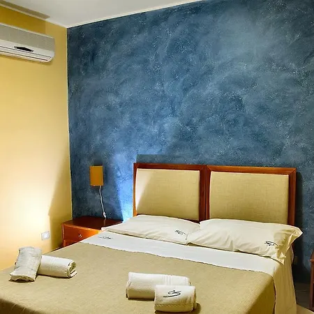 Miramare Aparthotel